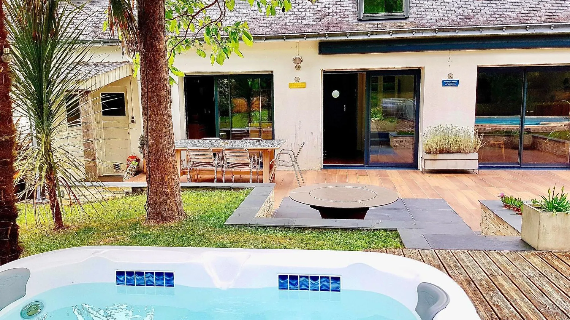 Maison De Luxe A Guidel Avec Piscine, Jacuzzi Et Brasero - Fr-1-714-7 France